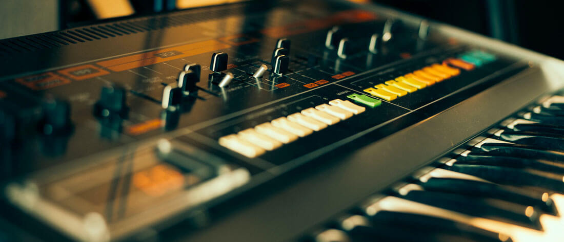 9 Vintage Synths That Made History